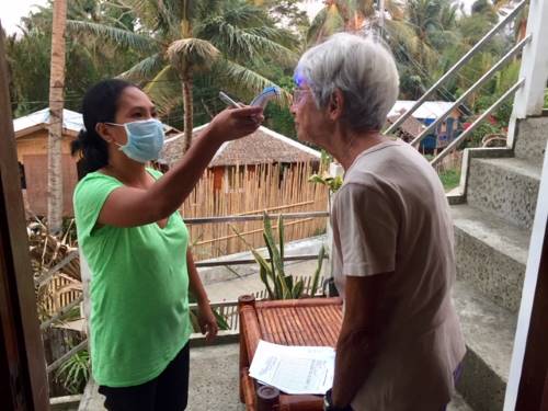 Philippine Quarantine: Day 1, safe & sound – Earth Vagabonds