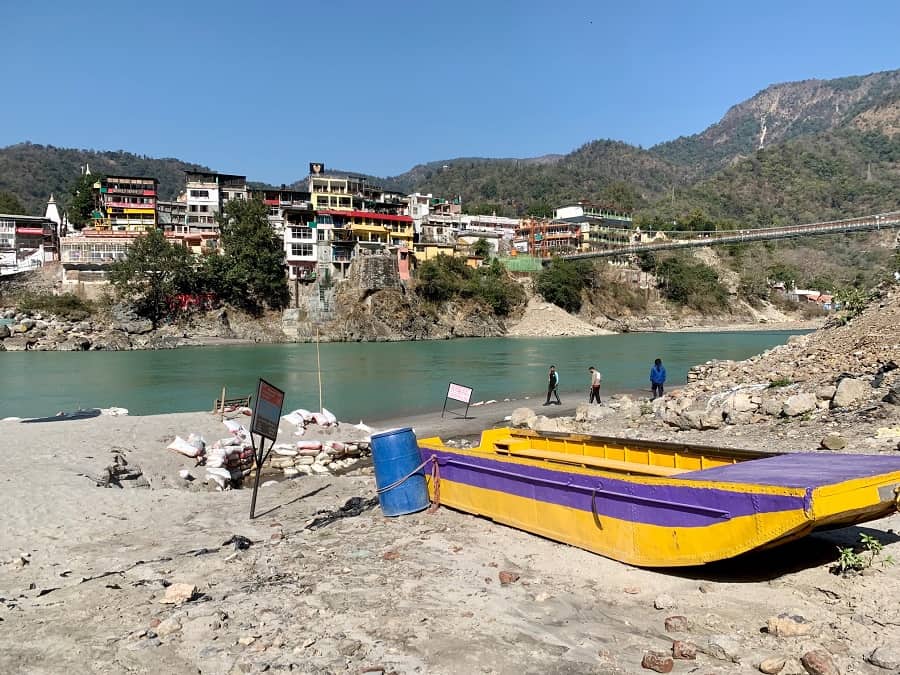 Temporary ferry at Laxman Jhula in Rishikesh – Earth Vagabonds